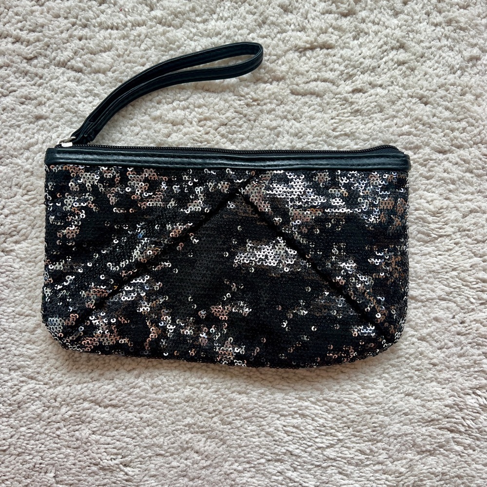 Sequin wristlet